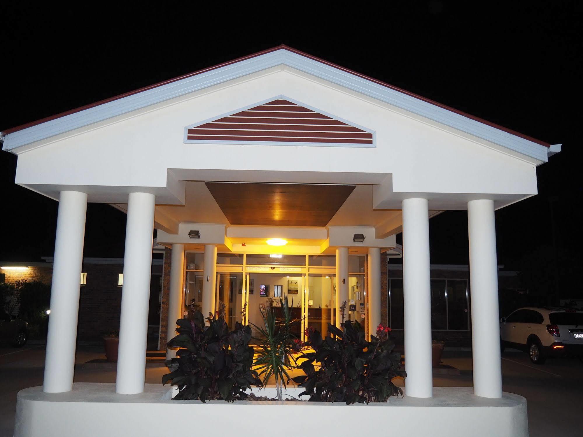 Pittsworth Motor Inn Exterior photo