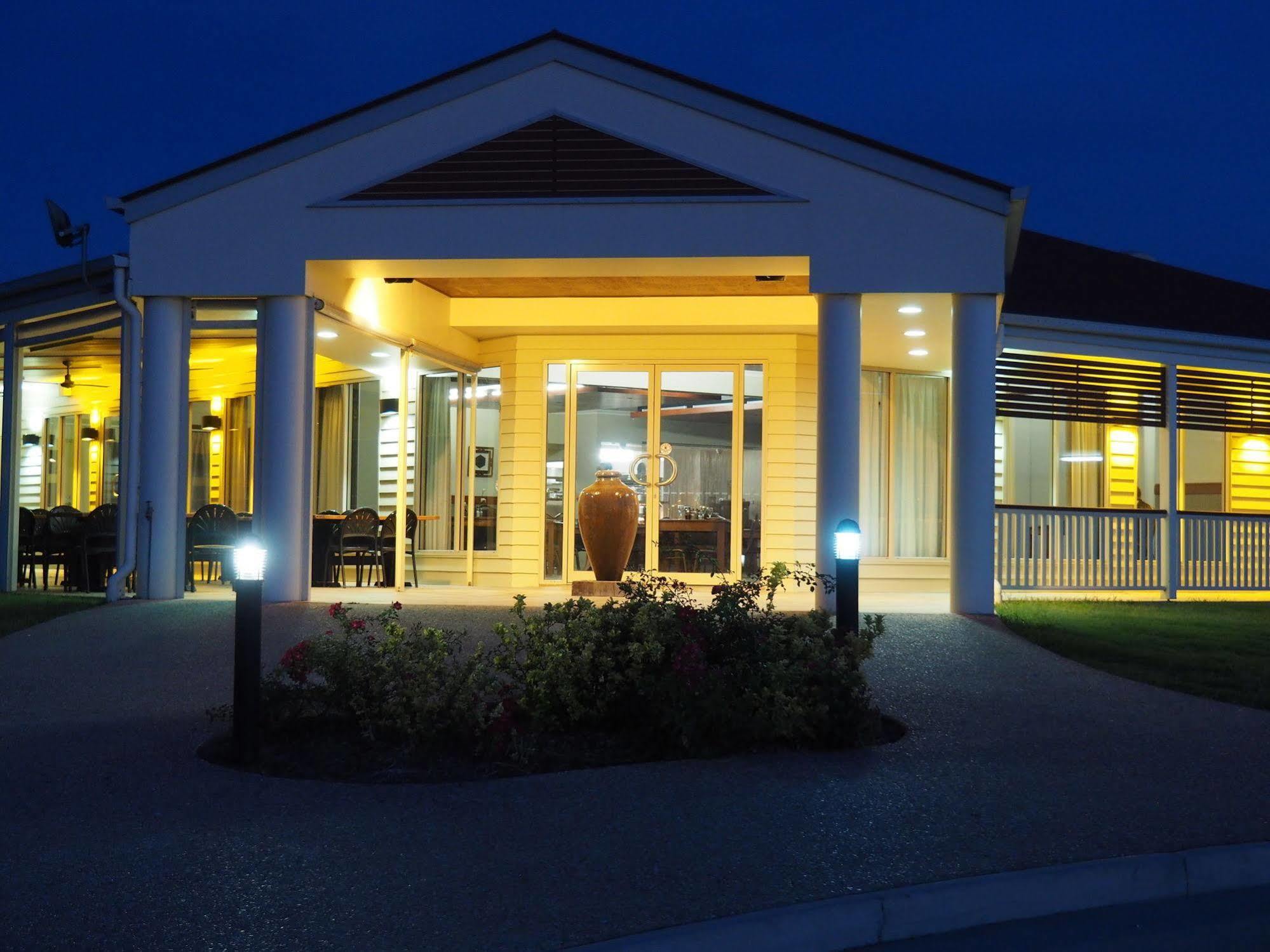 Pittsworth Motor Inn Exterior photo