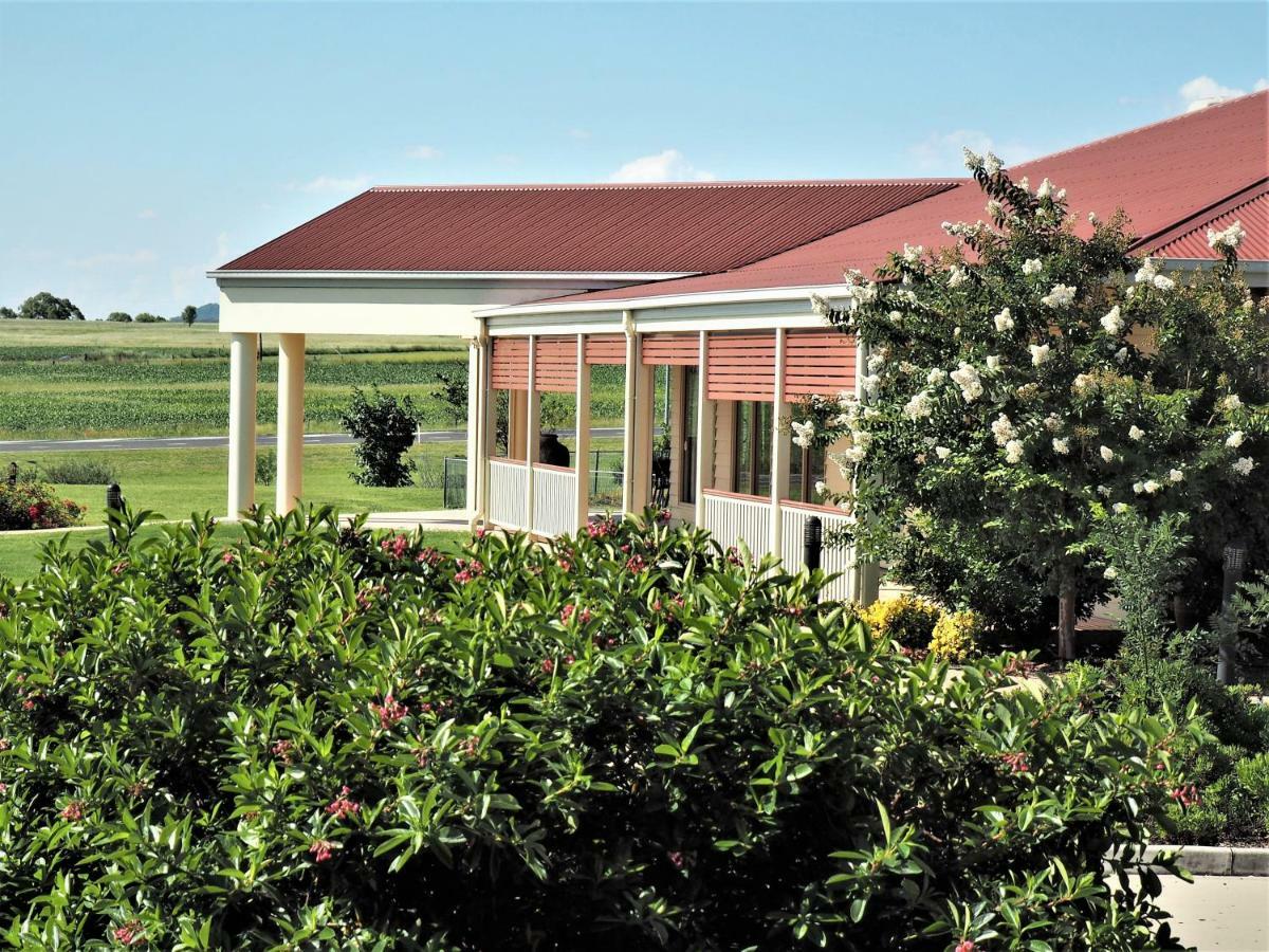Pittsworth Motor Inn Exterior photo