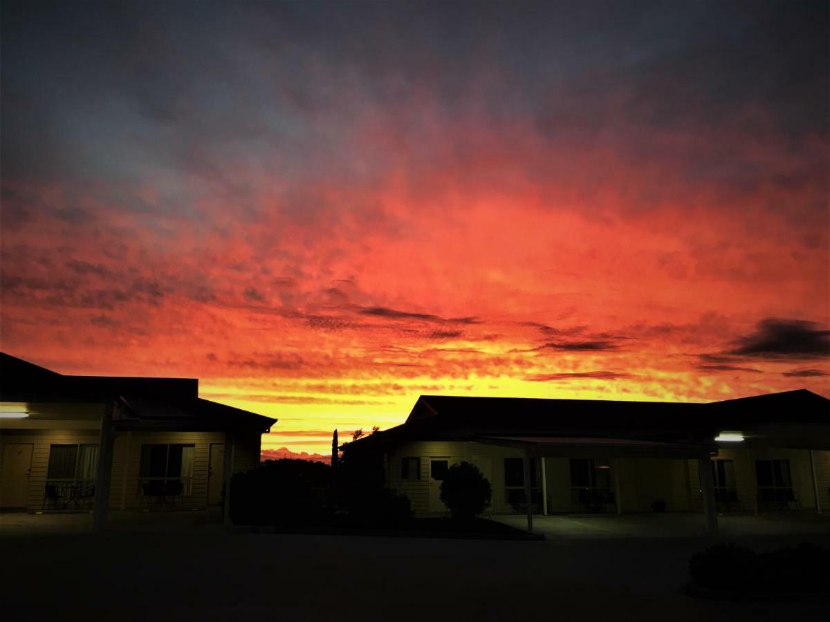 Pittsworth Motor Inn Exterior photo