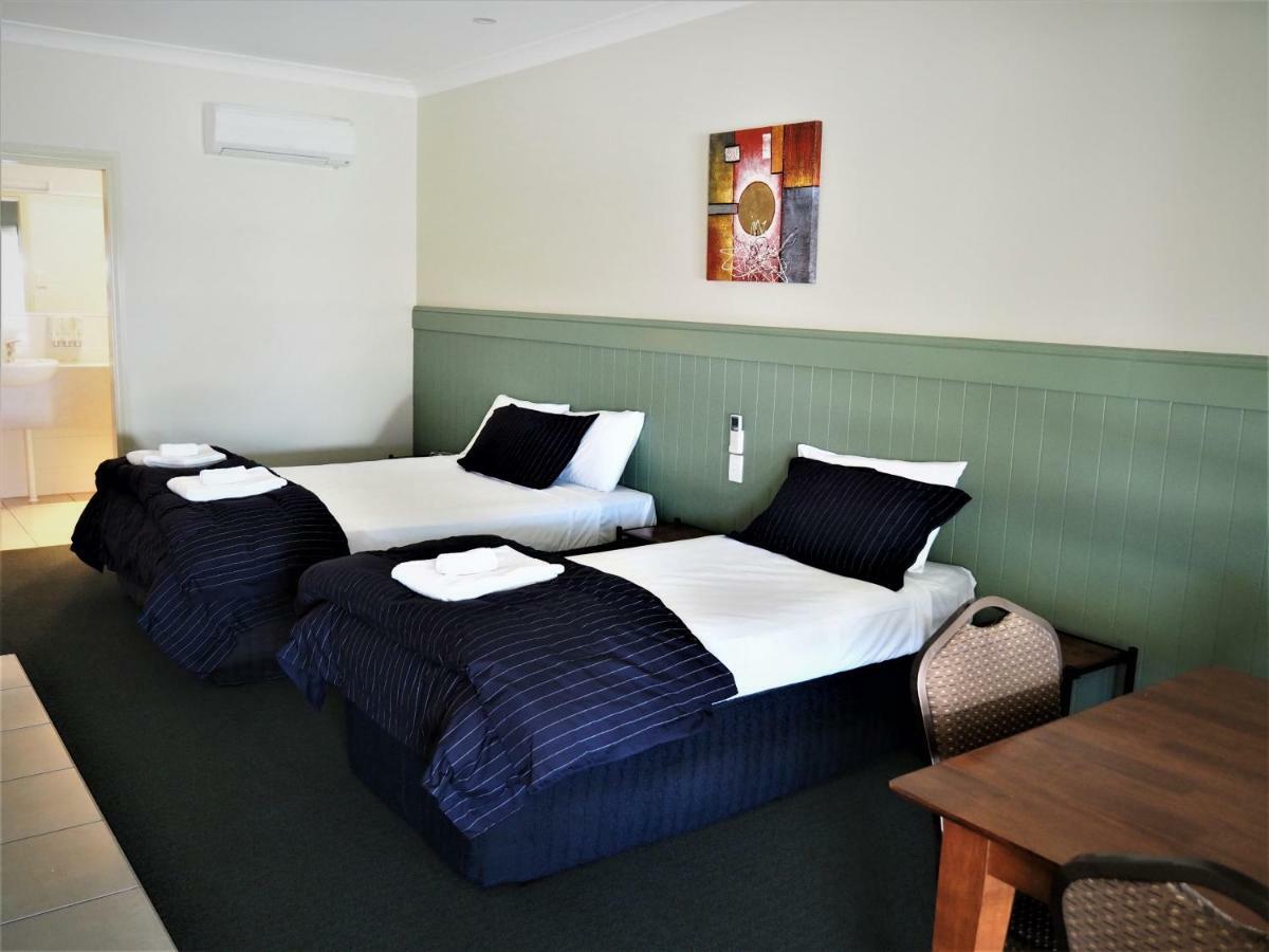 Pittsworth Motor Inn Exterior photo