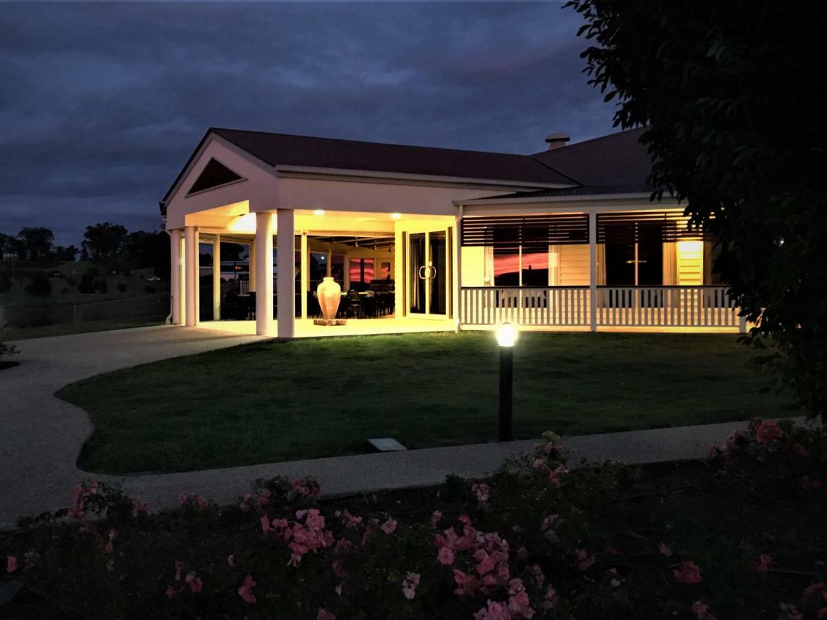 Pittsworth Motor Inn Exterior photo